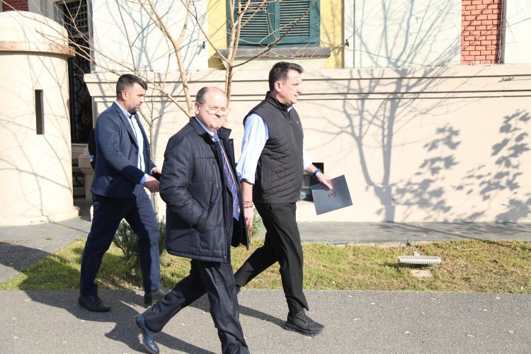 “Aplikoni për kreditë e buta”, Veliaj thirrje qytetarëve nga qelia: Janë 1200 kuota në dispozicion