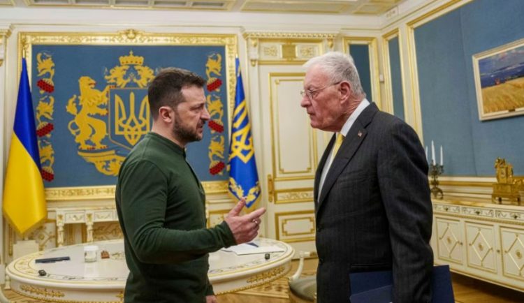Kiev/ Kellogg takim me Zelenskin, anulohet konferenca e përbashkët për shtyp