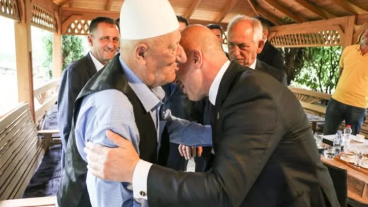 Ndarja nga jeta e babait të Hashim Thaçit, Haradinaj shpreh ngushëllimet: Baca Haxhi la pas një histori sfidash e sakrificash