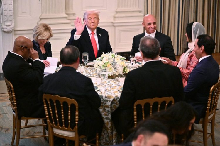 Trump shtron iftar në Shtëpinë e Bardhë: Po mbajmë premtimet tona ndaj komunitetit mysliman