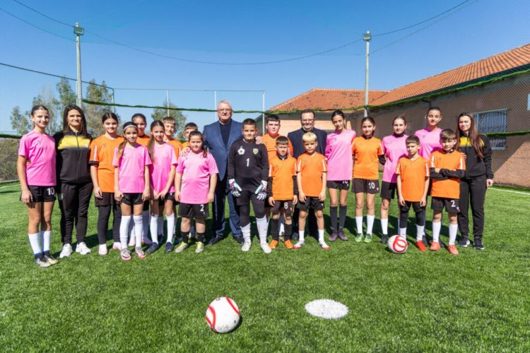 Inaugurohet fusha në Juban të Shkodrës, Duka: Investim për edukimin e fëmijëve