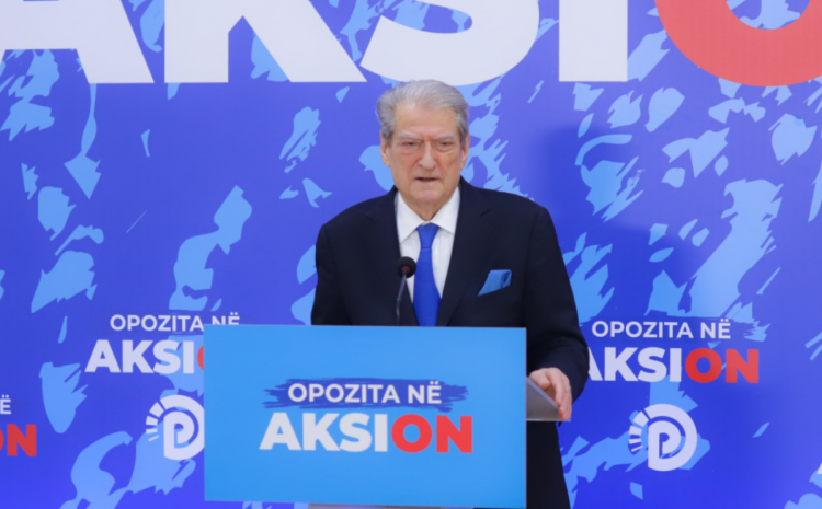 Berisha: Rama duhet të bëjë nga mëngjesi deri në darkë lavde dhe t’i lëpihet Altin Dumanit!