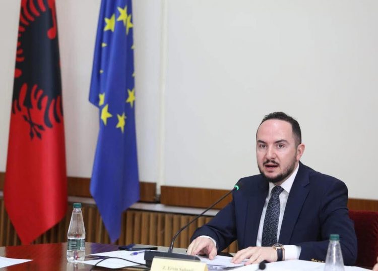 Prokuroria dërgoi në gjyq ish-drejtorin e IT-së, Ervin Muça/ Salianji: Ndërhyrja në TIMS, histori mafioze! SPAK të hetojë më thellë skandalin!