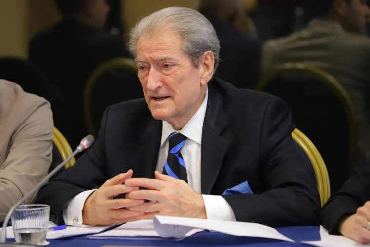 “Taksë e sheshtë 10%”, Berisha u premton bizneseve: Do të shënojmë kthesë rrënjësore në ekonomi