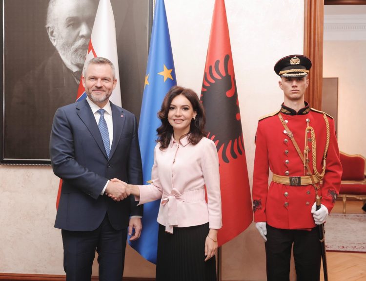 Spiropali pret presidentin e Sllovakisë: Partner i rëndësishëm i rrugëtimit të Shqipërisë drejt BE-së