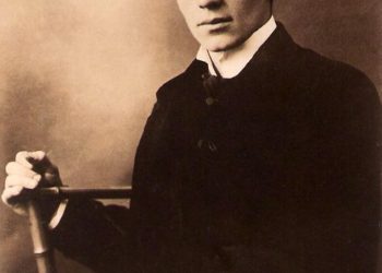 1934/ Bjondja magjepsëse me aftësi të kufizuara në operën e Vjenës, që bëri për vete Aleksandër Moisiun