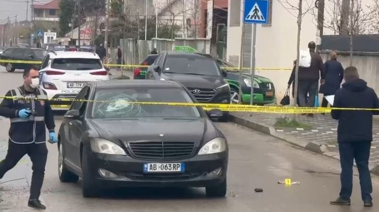 Emrat/ Dhunuan 38-vjeçarin në Kamëz, policia kap dy autorët