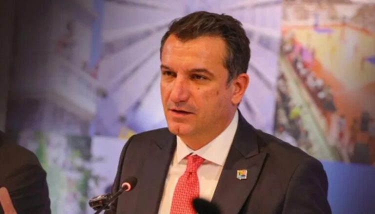 “Pse ma le “seen”? Veliaj reagon sërish nga burgu: Rrjetet e mia sociale u trajtuan si skenë krimi