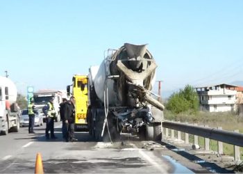 Katër të rinjtë u dogjën brenda mjetit, detaje: Shpejtësia e lartë, shkak i aksidentit