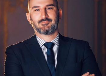 Aulon Naçi, emërohet drejtori i ri i Teatrit Kombëtar të Operas, Baletit dhe Ansamblit Popullor 