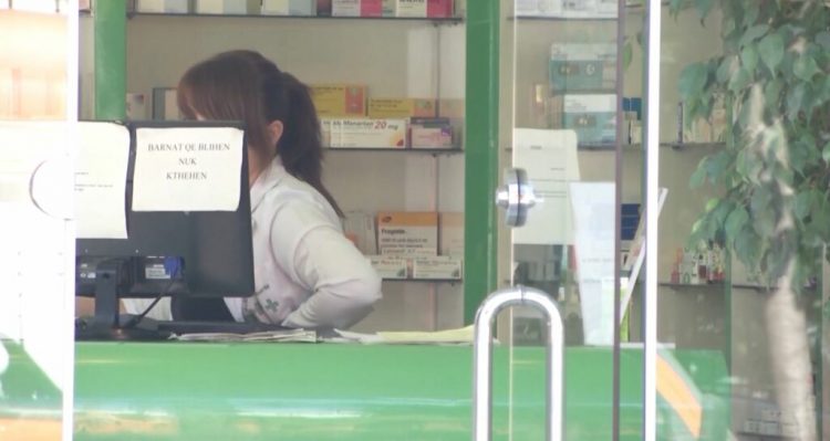 Plakja e popullsisë dhe sëmundshmëria, Shqiptarët po përdorin më shumë ilaçe 