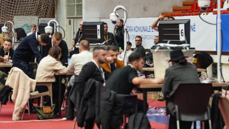 Kosovë/ Vetëvendosja kërkon përsëritjen e votimit përmes postës, për shkak të “manipulimit”