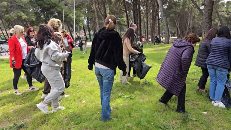Aksion për pastrimin e Pyllit të Sodës në Vlorë