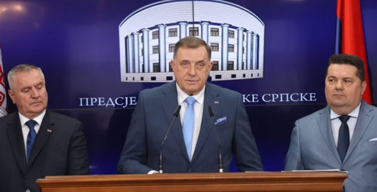 Gjykata e Bosnjës urdhëron një muaj paraburgim për liderët e Republikës Sërpska