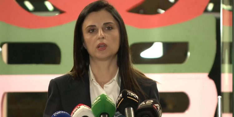 Emirjana Sako zbulon kandidatët e Partisë Socialiste për qarkun e Durrësit