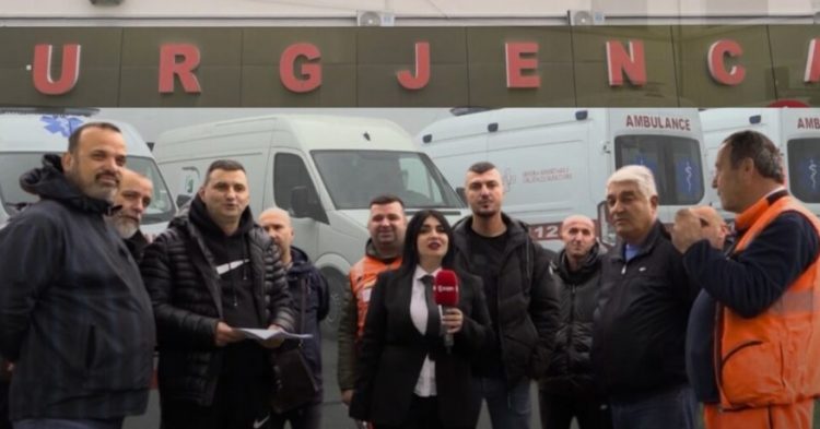 “Punojmë pa pushim e pa orar”, shoferëve të Urgjencës u ulet paga