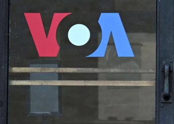 VOA padit mbikëqyrësin USAGM me qëllim që të rinisë punën pas urdhrit të Trumpit