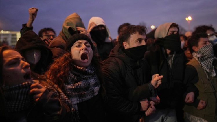Protestat në Turqi, shkon në 1418 numri i të arrestuarve