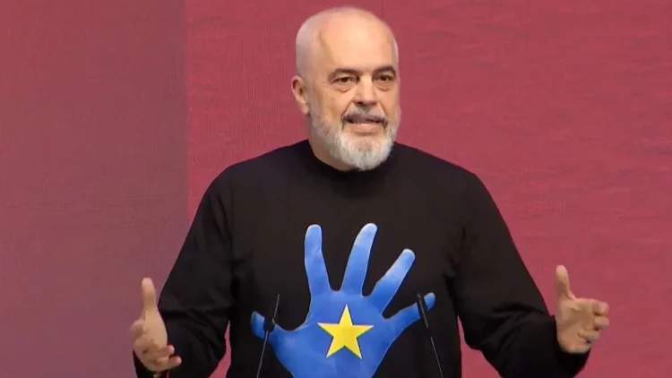 Rama flet për kontributin e grave në Kamëz: Përmbysën realitetin e zymtë të asaj zone