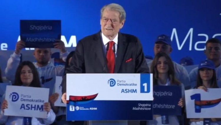 Berisha prezanton programin e PD: Do kemi Ministrinë e Familjes! Kryefamiljaret dhe shtepiaket do shpërblehen