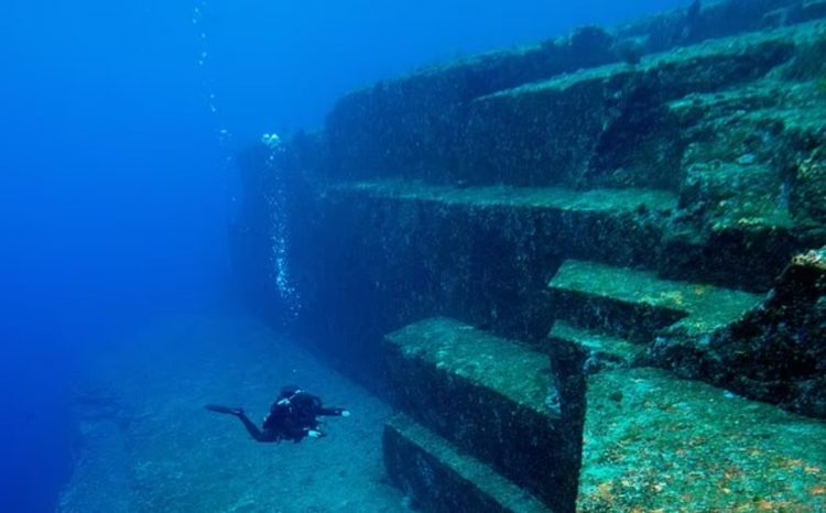 Piramida 25 metra nën ujë mund të rishkruajë historinë e botës
