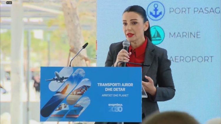 Balluku: Më 8 maj, testi i parë i uljes së avionit në pistën e aeroportit të Vlorës