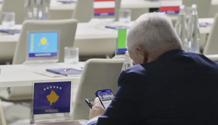 Prishtina dhe Beogradi përplasen rreth pranisë së flamurit të Kosovës në Kongresin e UEFA-s në Serbi