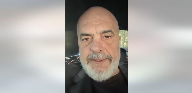 “Për çfarë e duam BE-në, ne po ikim pa pasaporta”/ Rama-komentuesit: Po të interesoheshe pak më shumë për BE-në, nuk do t’i biesh kaq sprapthi…