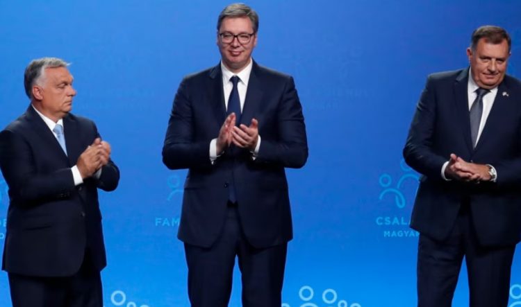 Vuçiç dhe Dodik ‘kërcënojnë’ me një aleancë ushtarake me Hungarinë