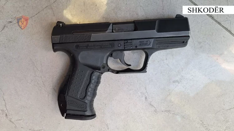 Lëvizte me armë zjarri nëpër qytet, arrestohet 44-vjeçari në Shkodër