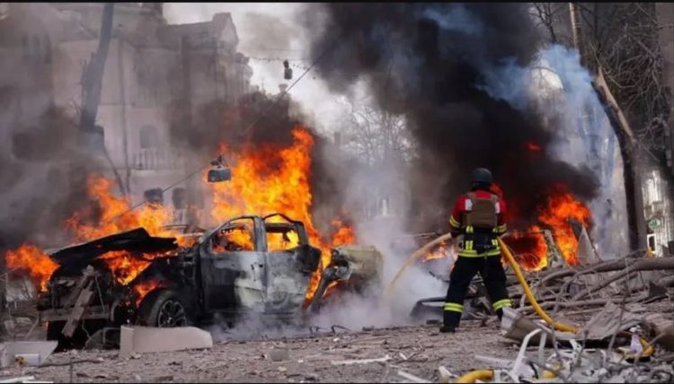 Mbi 30 të vdekur nga sulmi rus me raketa në Sumi të Ukrainës
