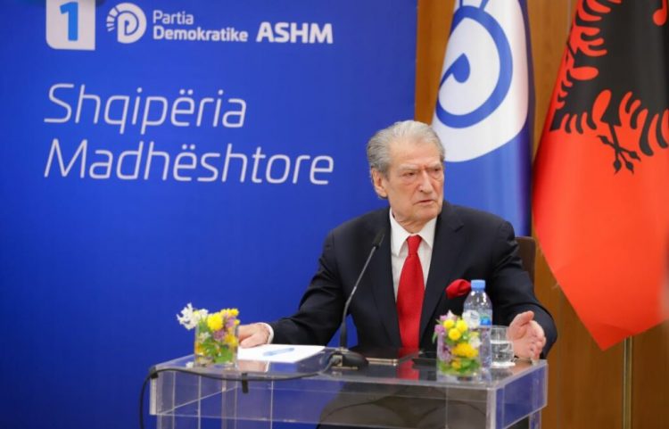 Berisha për hapjen e fushatës së PS-së: Kryeministri merret me Lulin, hajde të bëjmë pak gallatë se kështu duan shqiptarët