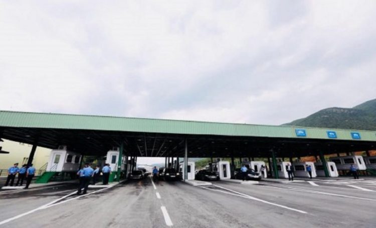 Në kërkim për drogë dhe armëmbajtje pa leje, arrestohet në Morinë 48-vjeçari