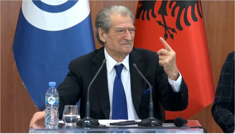 Berisha në takimin për bimët medicinale: Do negociojmë për zero tarifa me SHBA!