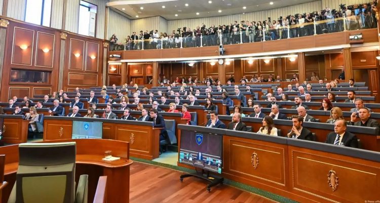 Kuvendi i Kosovës mblidhet sërish sot për vazhdimin e seancës konstituive