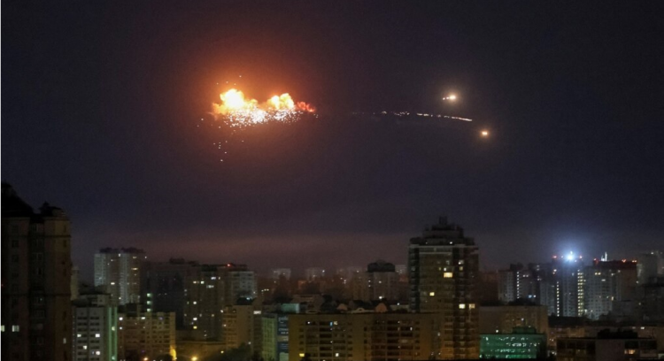 Të paktën 9 të vrarë nga sulmet ruse në Kiev