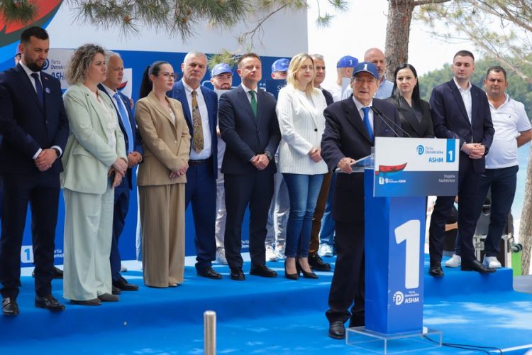 Berisha për Vangjel Tavon: Misionar i qëllimeve mafioze të Ramës, për të plaçkitur…