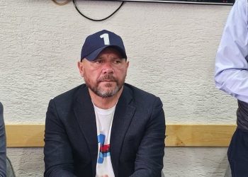 Akuzohet se bashkë me nipin dhunoi zyrtarin në fshatin Ostren, reagon Xhelal Mziu