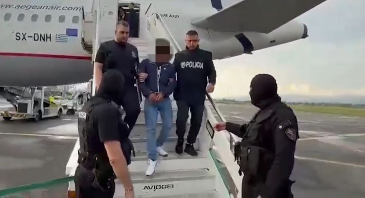 I dënuar me 5 vite burg, ekstradohet nga Greqia 39-vjeçari shqiptar