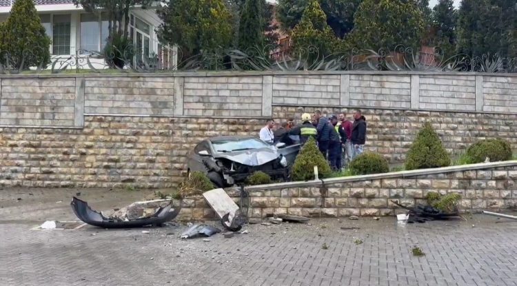 Aksident në aksin Maliq-Korçë/Makina del nga rruga, lëndohet 45-vjeçari