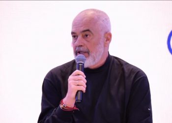 Rama: Hapim shkollë të re teknologjie te Piramida, e inaugurojmë me Macron