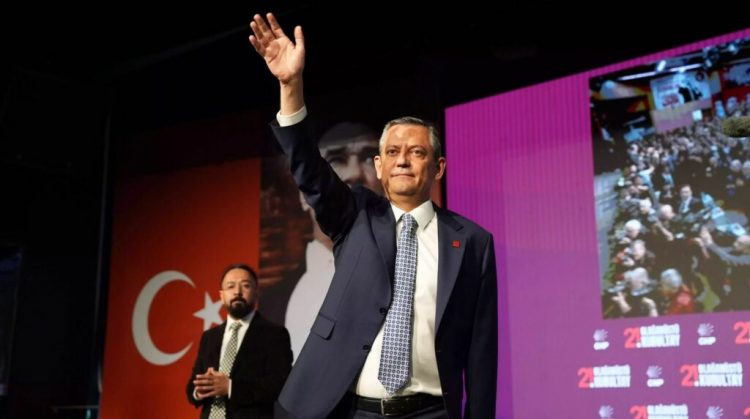 Turqi/ Partia Popullore Republikane rizgjedh Ozgur Ozel në krye të saj