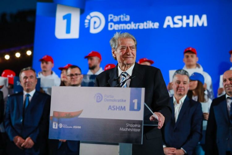 Berisha në Berat ironizon premtimin e Ramës: Ishullin e Osumit e mori lumi