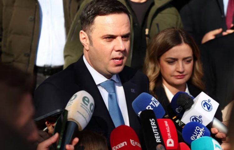 Abdixhiku: Nëse LVV-ja nuk i ka numrat, partitë e tjera mund ta bëjnë Qeverinë