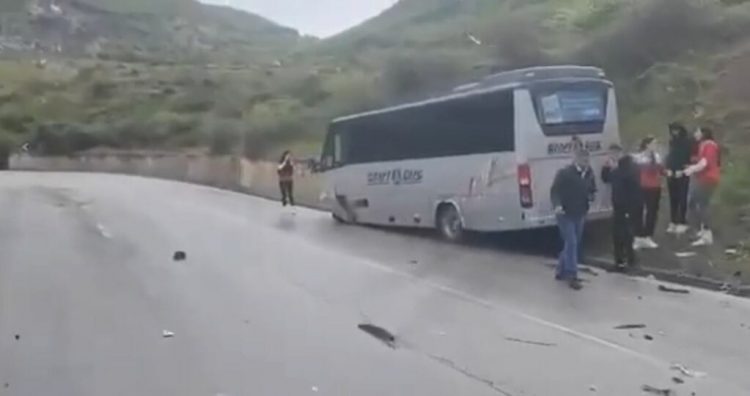 Ishin nisur për finalen në kryeqytet, aksidentohet autobusi me ekipin e Skënderbeut
