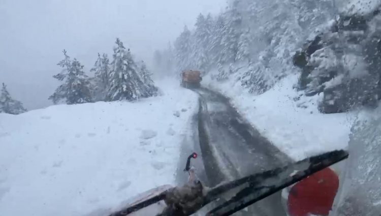 Moti i keq dhe reshjet e dëborës, ja si paraqitet situata në qarkun Kukës!