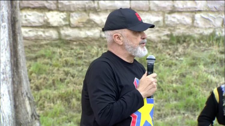 Rama në Gjirokastër: Kishim menduar të shihnim bionde suedeze para Ali Pashës?