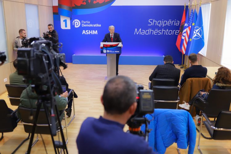 “Informova për torturën publike ndaj Ilir Metës”/ Berisha në Asamblenë e KiE: Paraqita fakte tronditëse, shteti është shkrirë me drogën dhe krimin!