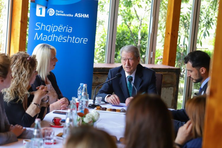 Berisha: Do falim çdo gjobë dhe kamatë të vendosur që nga viti 1992 deri më 11 maj