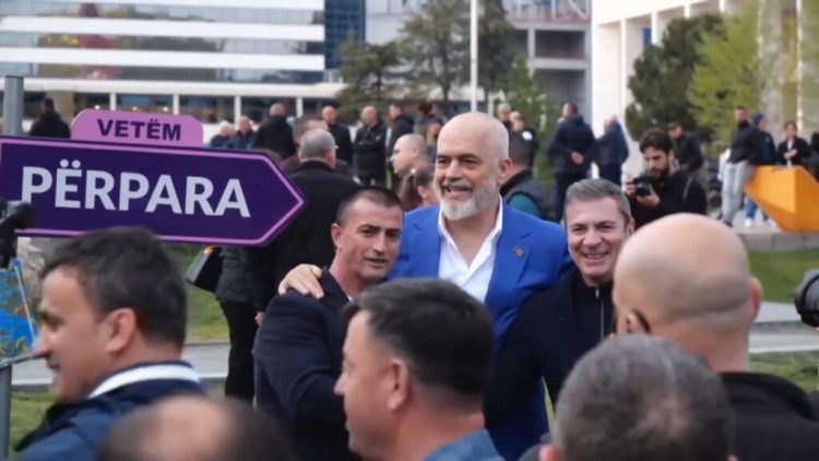 PS çel fushatën elektorale në 12 Prill